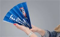 CARTONCINO PER TIFOSI 2 IN UNO CLAPPER E VENTAGLIO